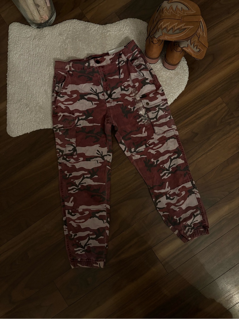 🤎NWT BURGUNDY CAMO CARGO/JOGGER PANTS